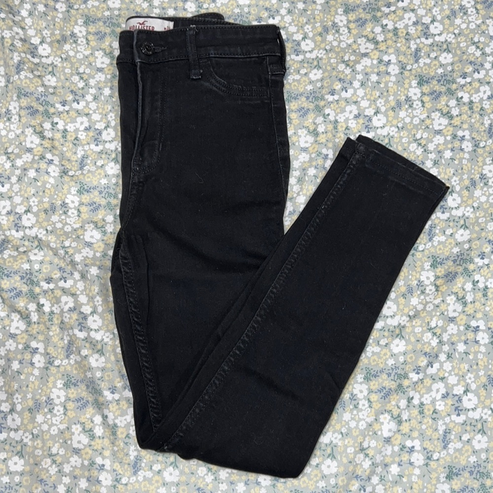 Black high rise skinny jeans